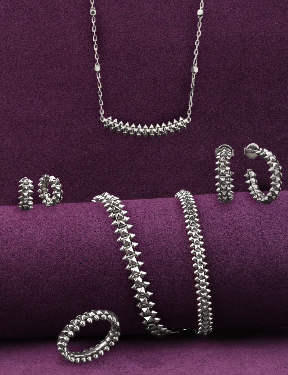 Колье из белого золота