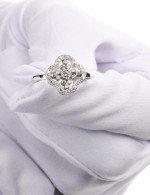 Кольцо из белого золота c бриллиантами