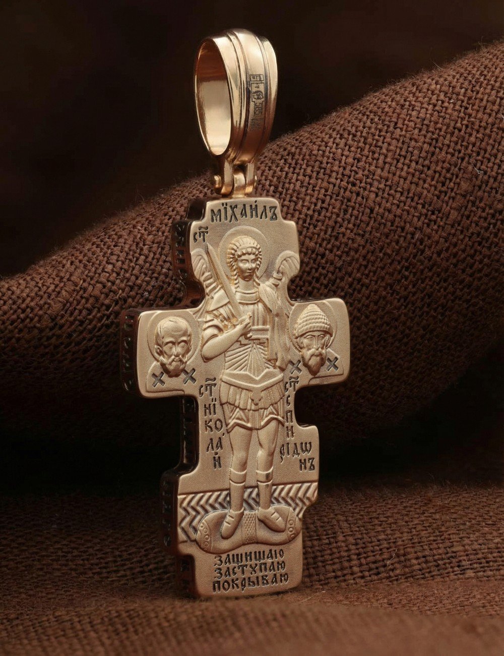 Крест из золота