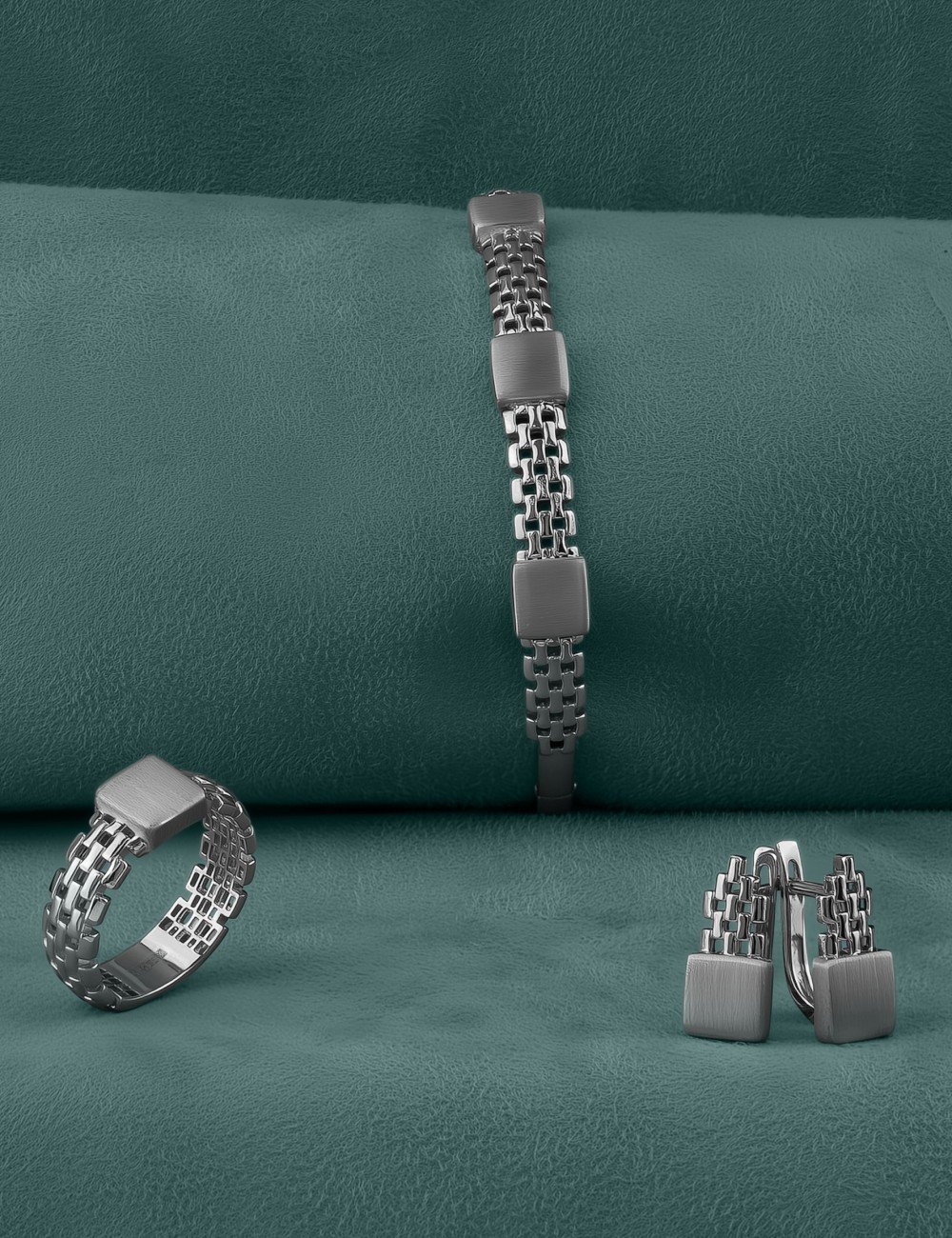 Серьги из белого золота