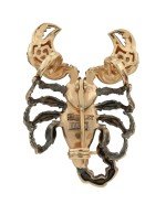 Брошь из золота c эмалью