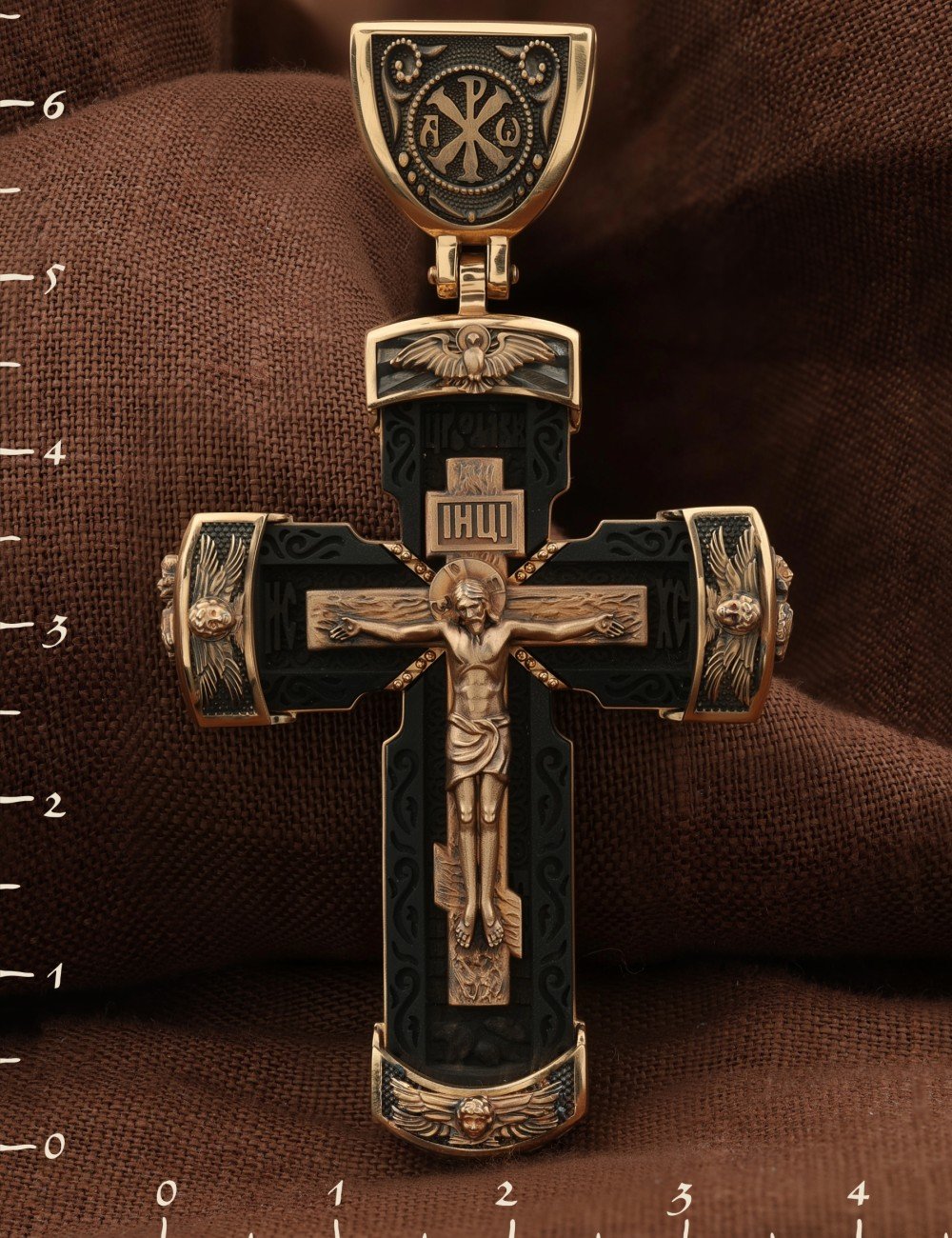 Крест из золота c эбеновым деревом