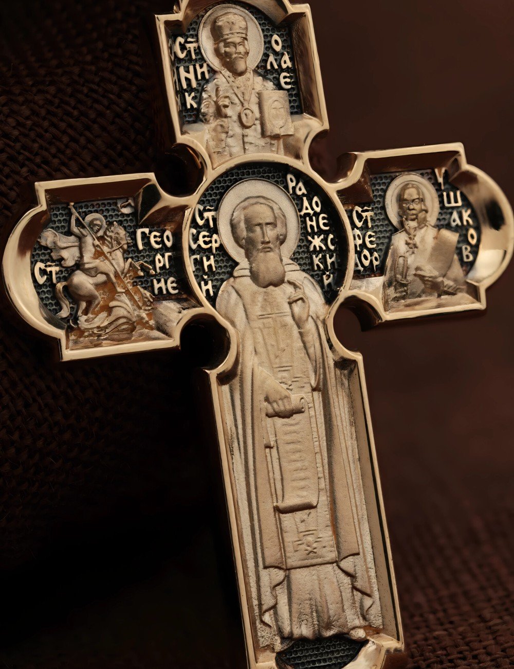 Крест из золота