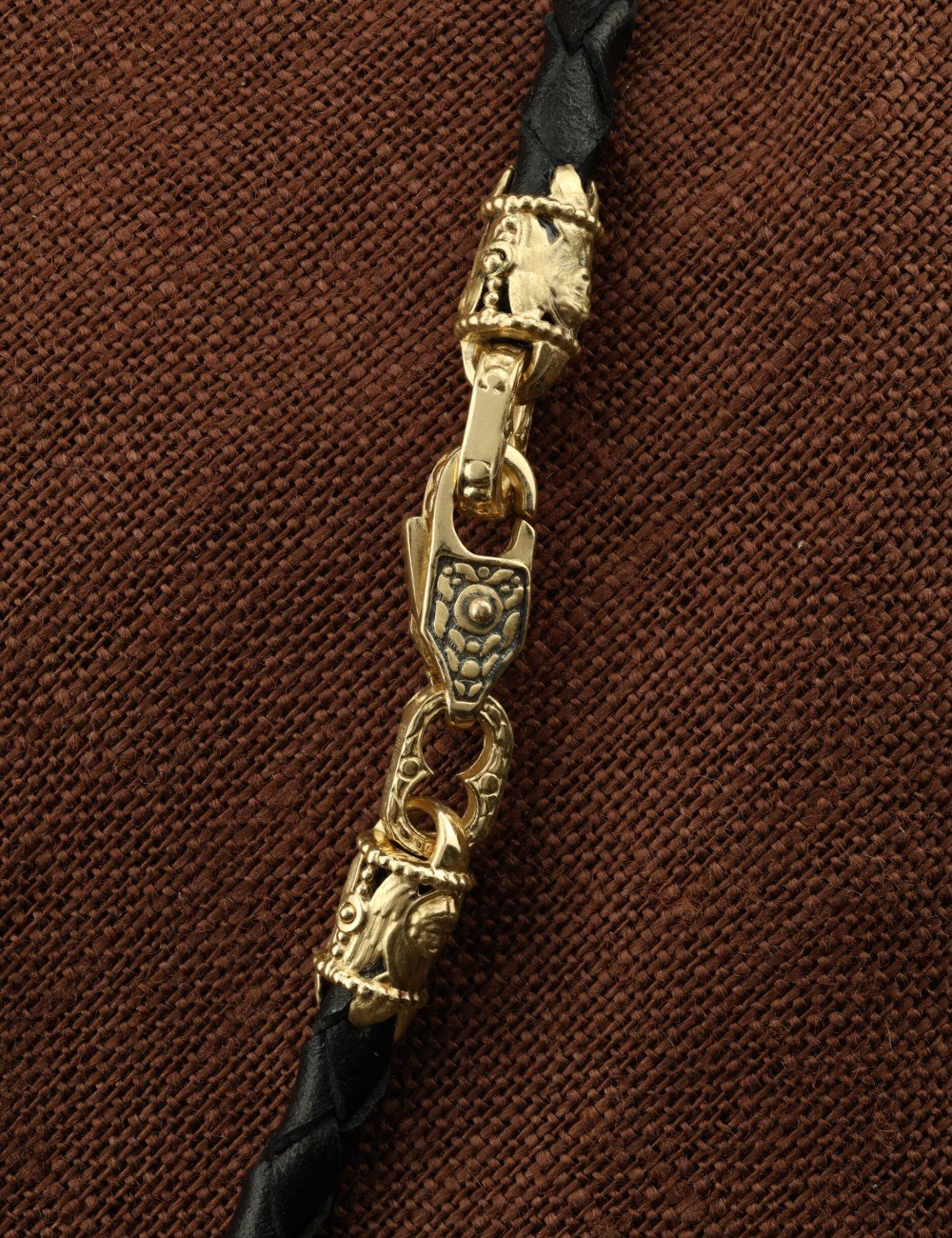 Гайтан из лимонного золота c кожаным шнурком