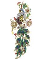 Брошь из лимонного золота c эмалью, фианитом, гранатом, жемчугом, сапфиром, кораллом и перламутром