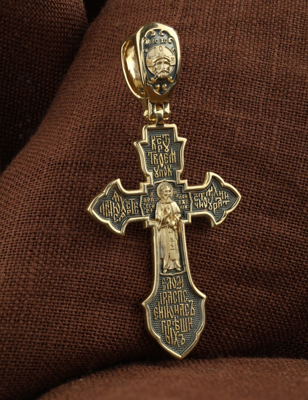 Крест из лимонного золота