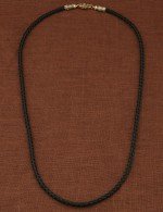 Шнурок шёлковый из лимонного золота c шёлковым шнурком