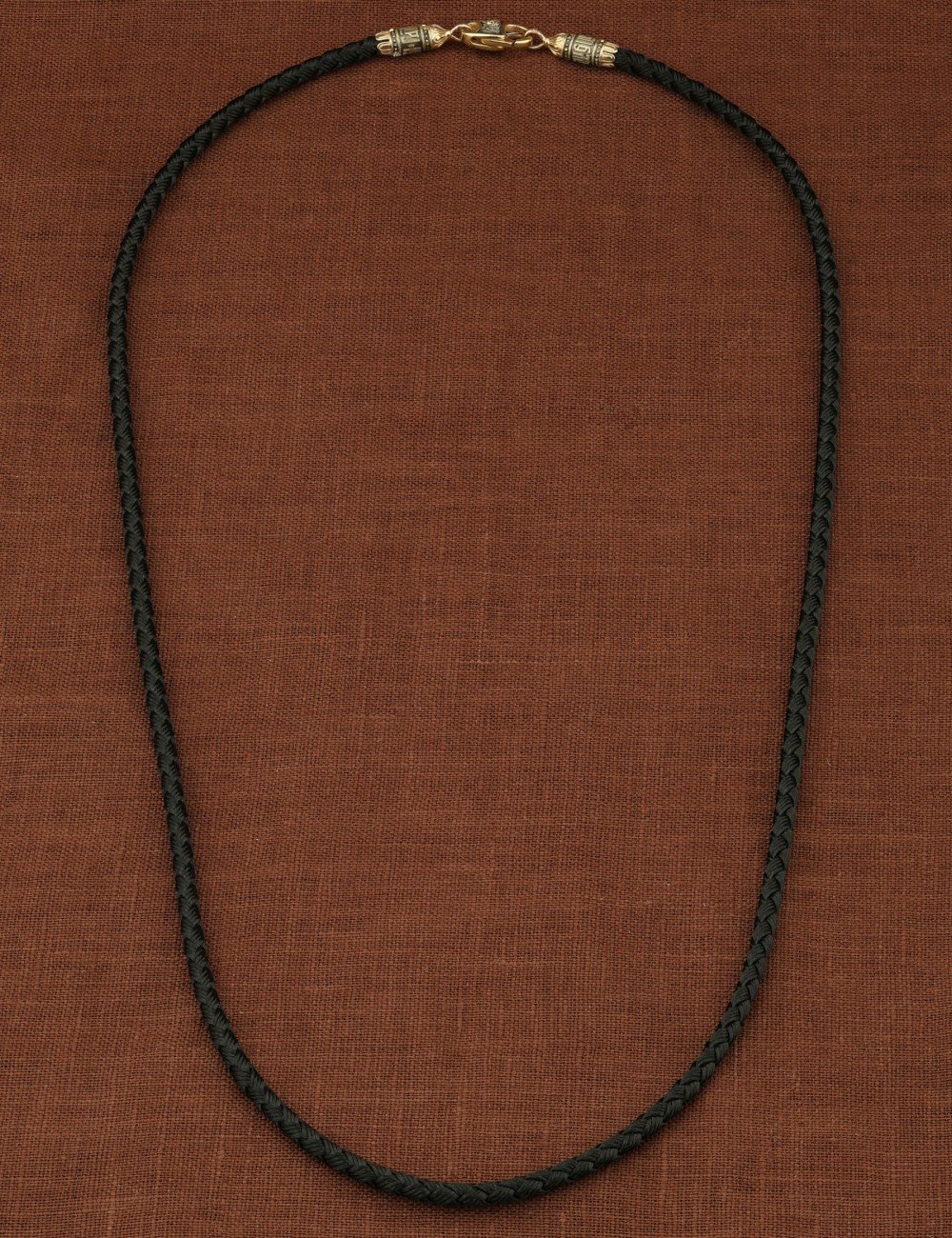 Шнурок шёлковый из лимонного золота c шёлковым шнурком