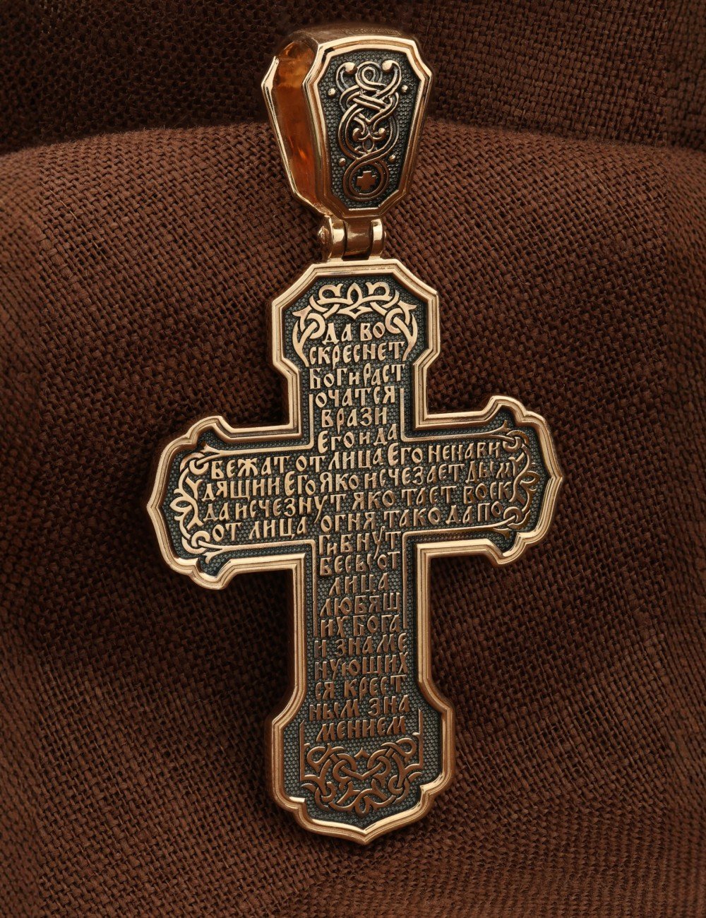 Крест из золота
