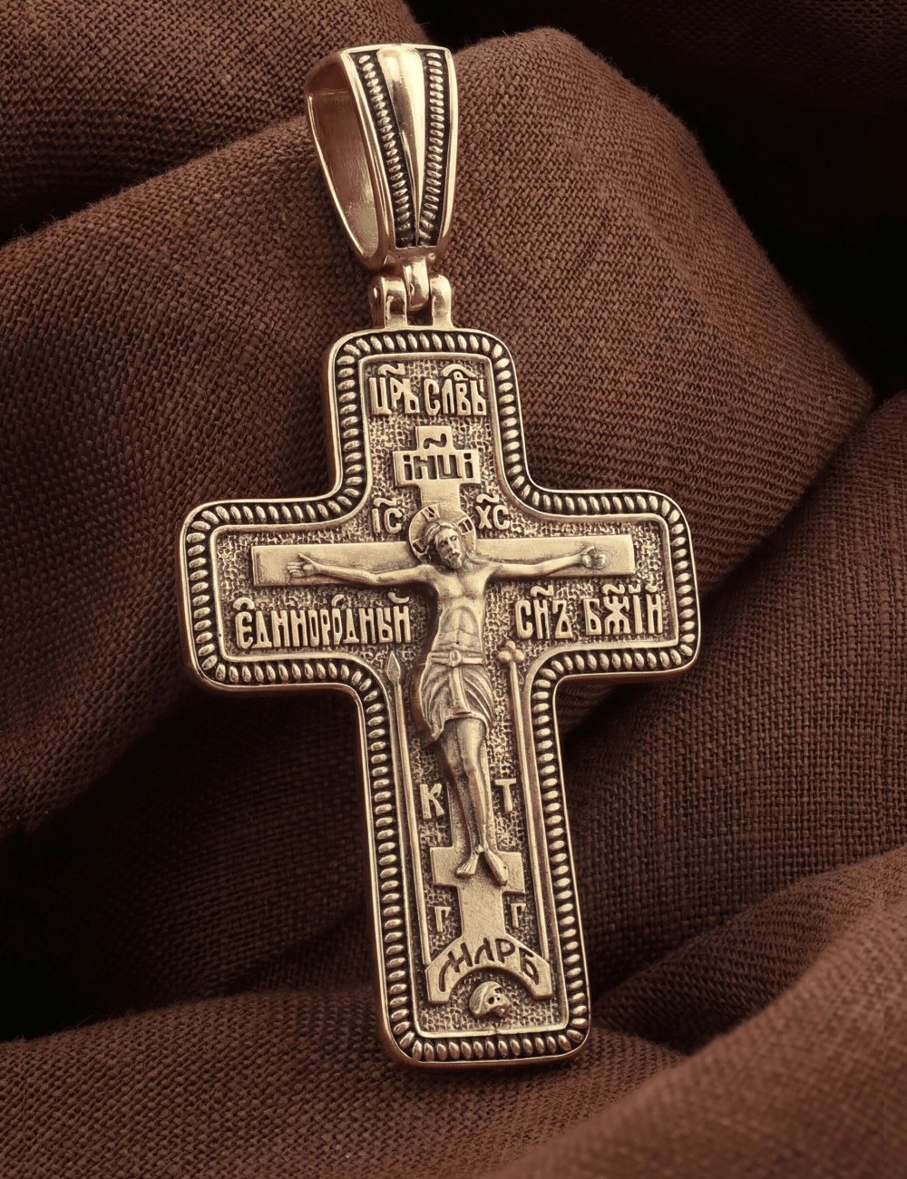 Крест из золота