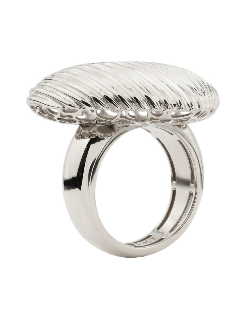 Кольцо из белого золота c рубином