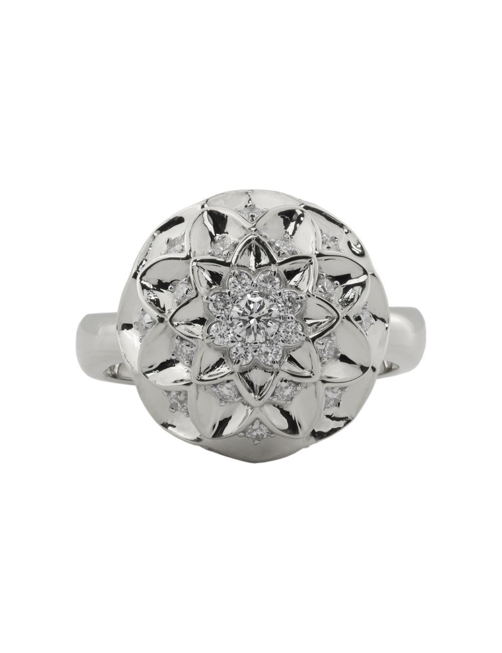 Кольцо из белого золота c бриллиантами