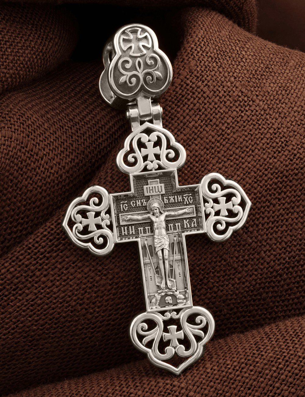 Крест из белого золота