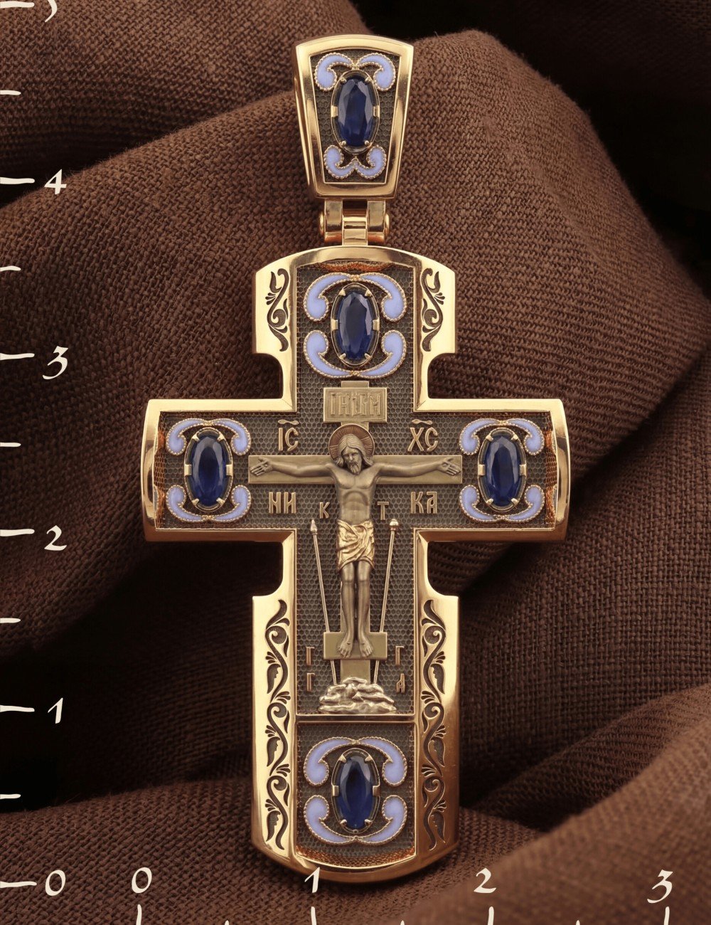 Крест из золота c эмалью и сапфиром