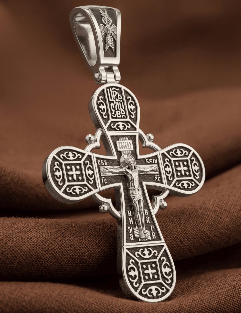 Крест из белого золота