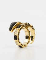 Кольцо из лимонного золота c бриллиантами и ониксом