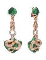 Серьги из золота c бриллиантами и малахитом