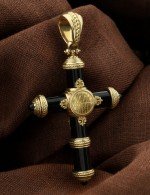 Крест из лимонного золота c ониксом