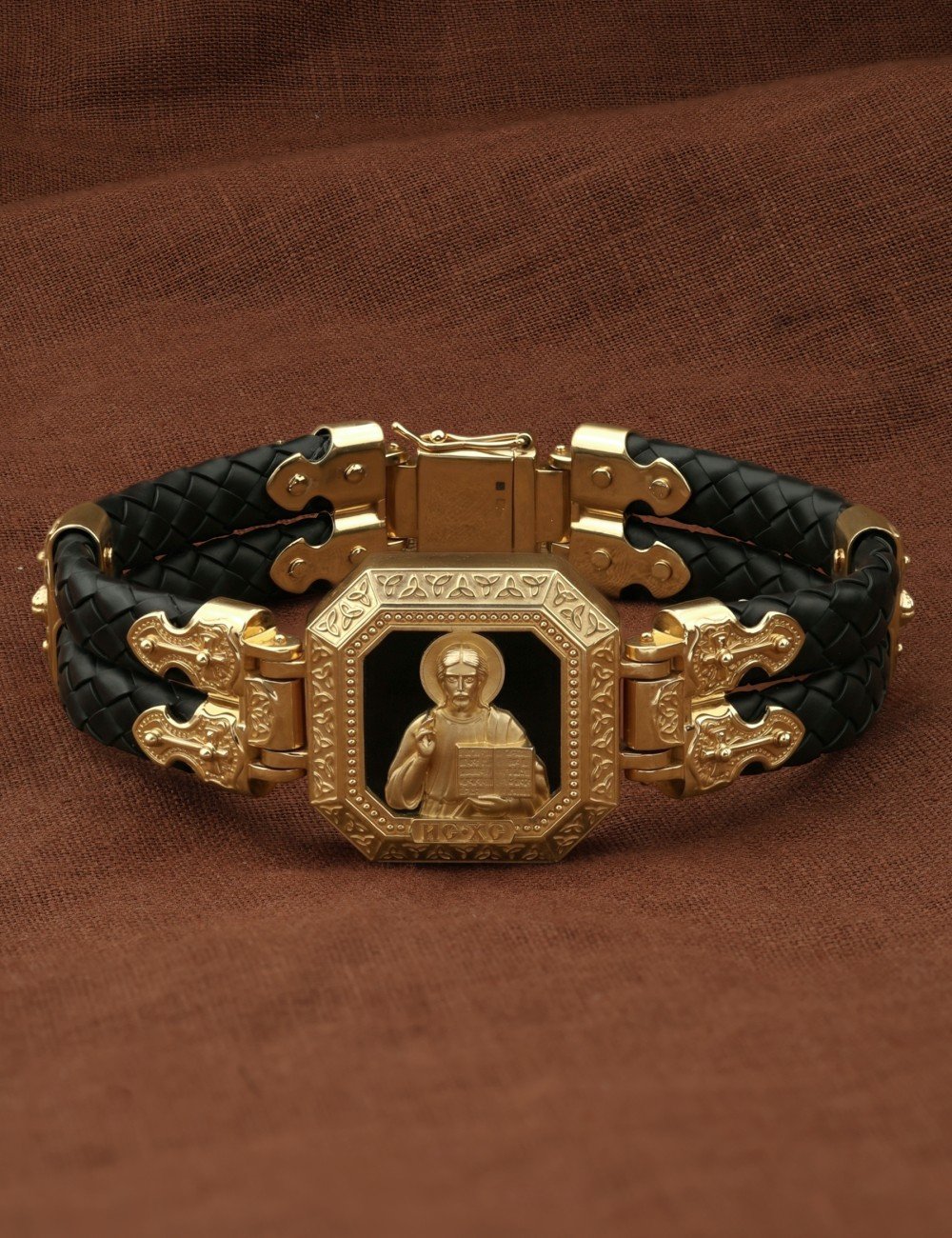 Браслет из лимонного золота c шнурком и ониксом