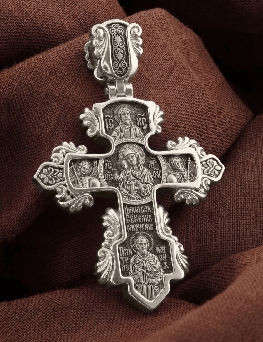 Крест из белого золота