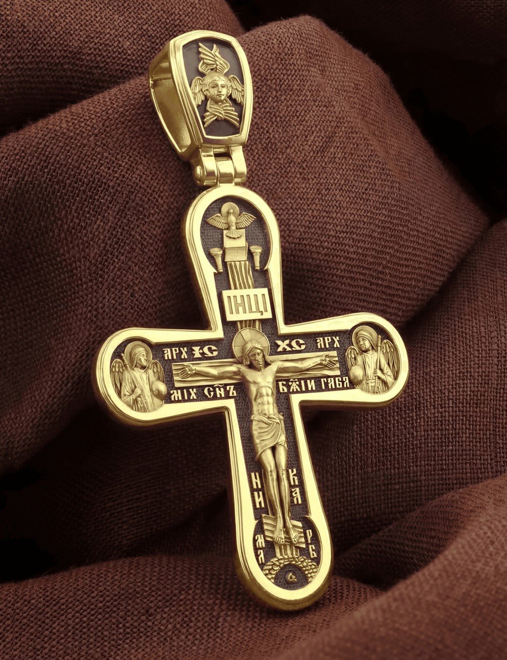 Крест из лимонного золота