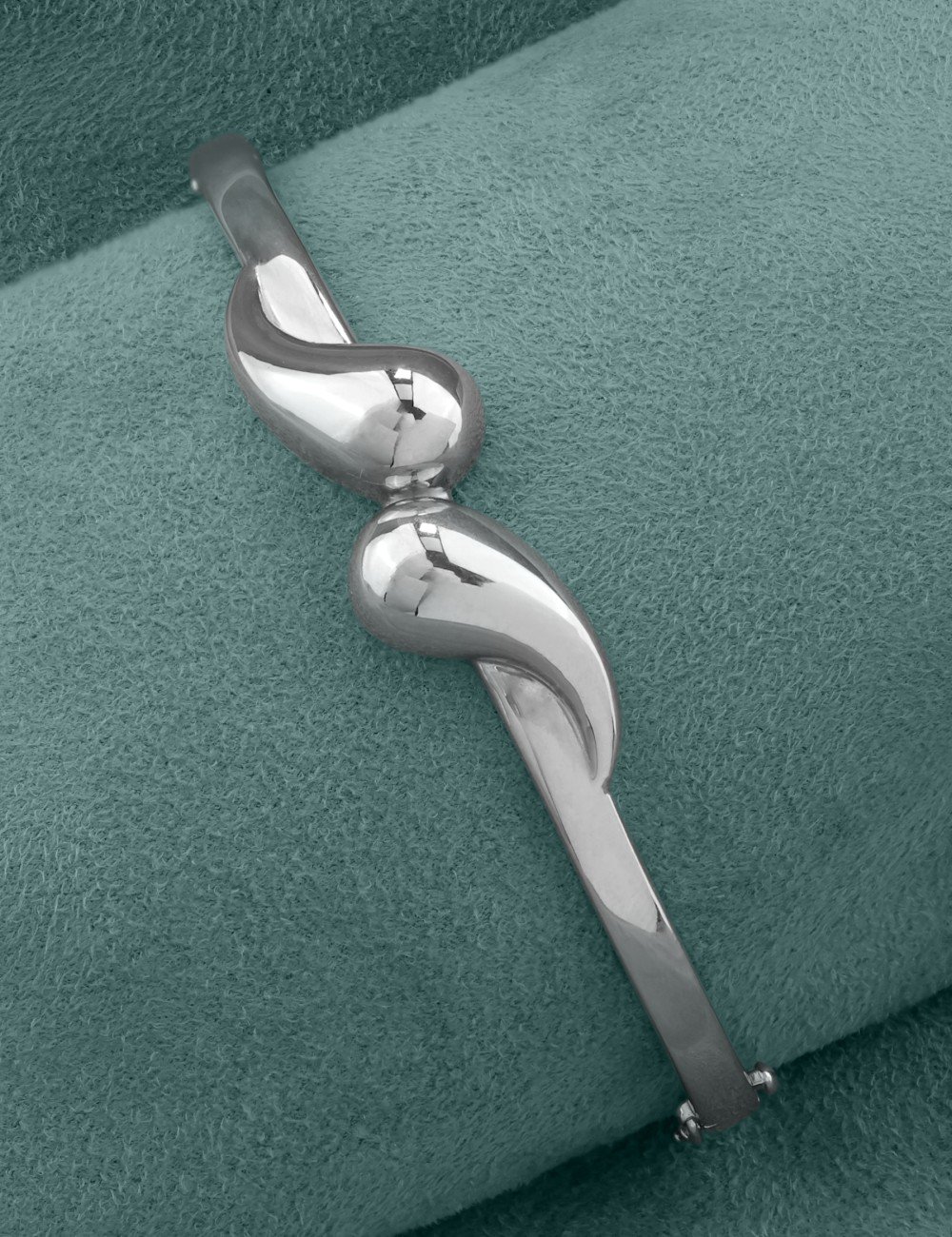 Браслет из белого золота