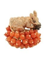 Кольцо из золота c эмалью и кораллом