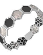 Браслет из белого золота c ониксом и перламутром