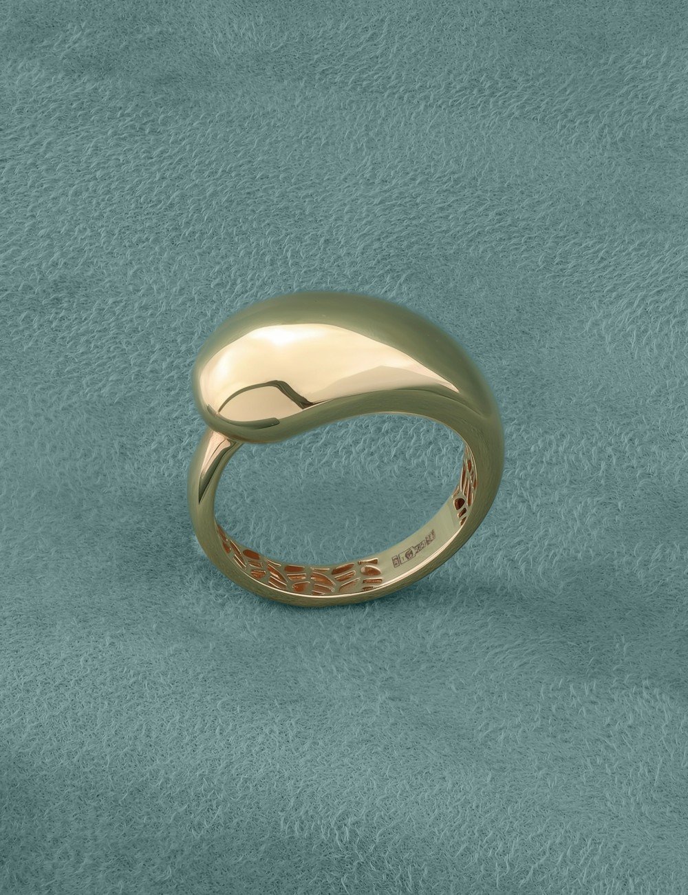 Кольцо из золота