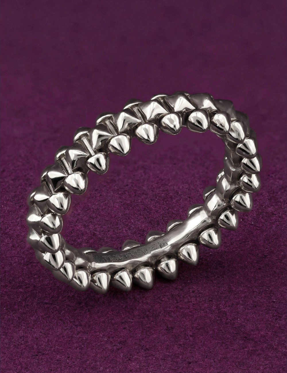 Кольцо из белого золота