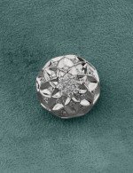 Подвеска из белого золота c бриллиантами