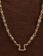 Цепь из золота c эмалью и эбеновым деревом