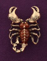 Брошь из золота c эмалью