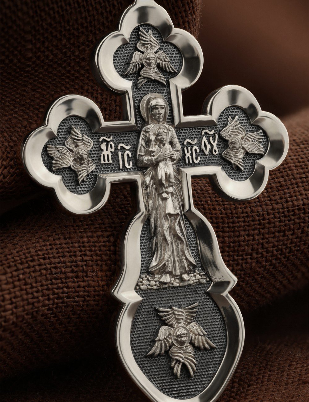 Крест из белого золота