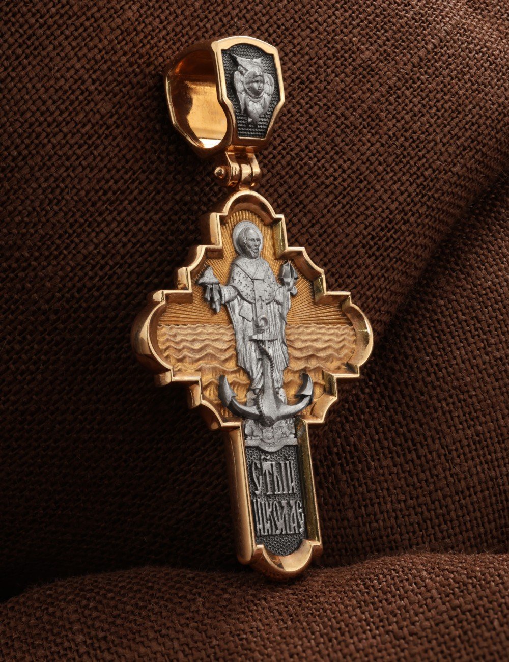 Крест из золота