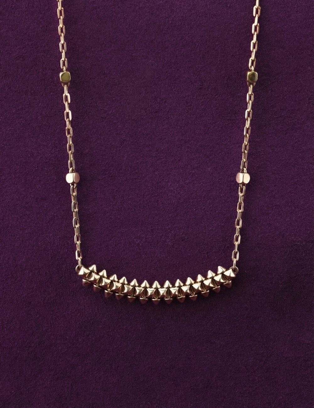 Колье из розового золота