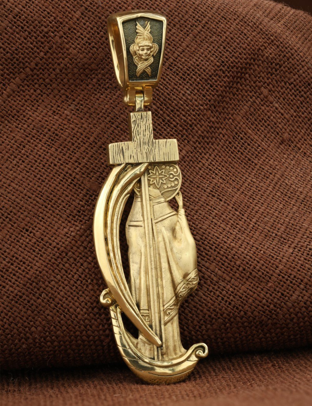 Образок из лимонного золота