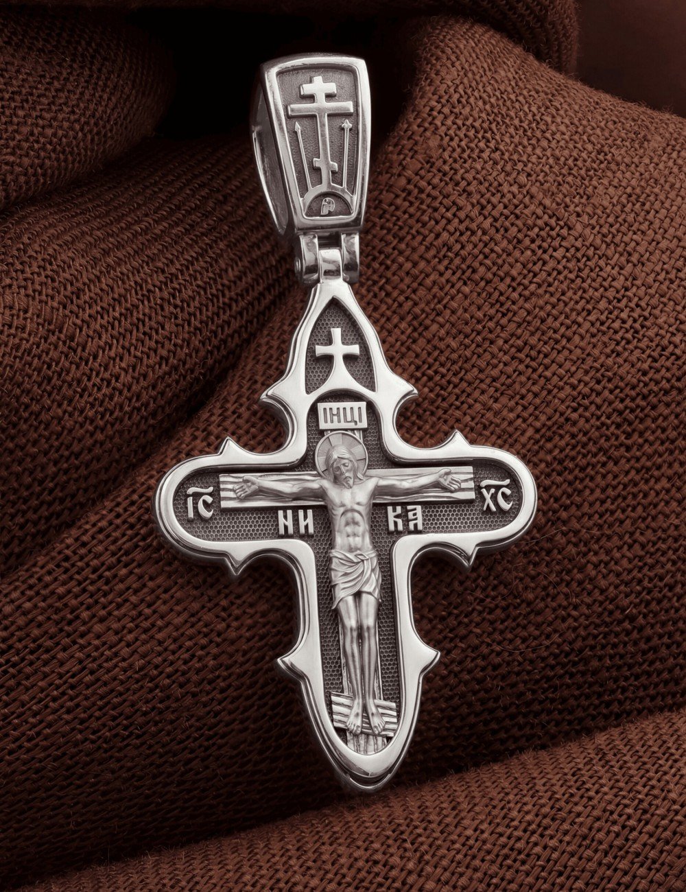 Крест из белого золота