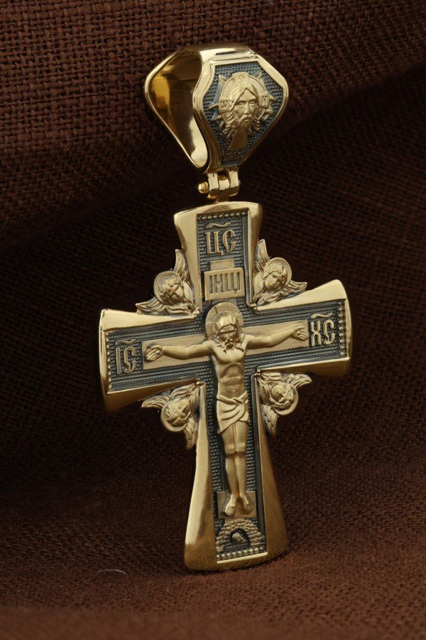 Крест из лимонного золота