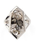 Кольцо из белого золота