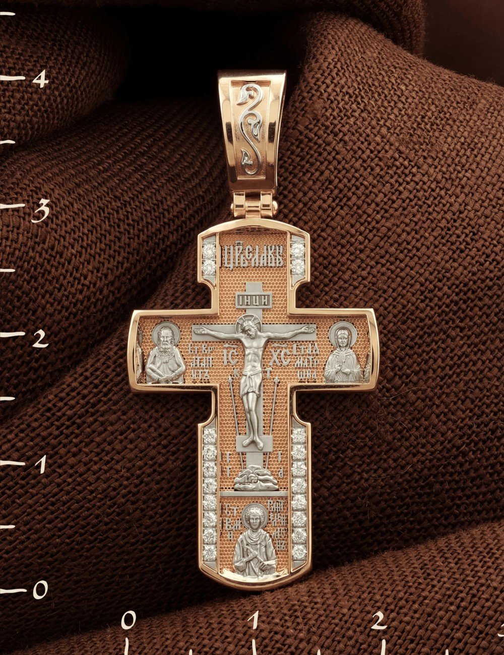 Крест из золота c бриллиантами