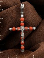 Крест из белого золота c жемчугом и кораллом