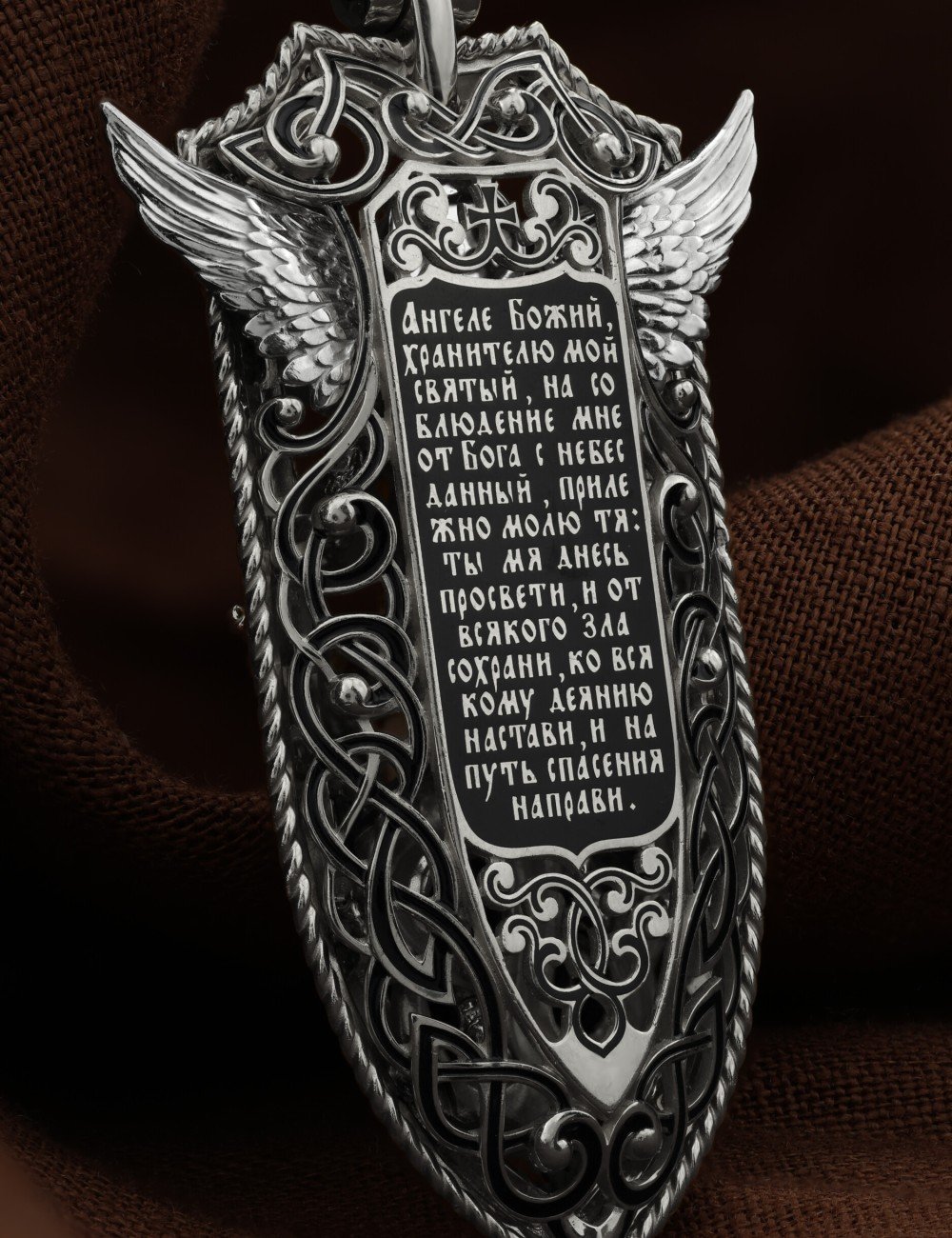 Образок из белого золота c эмалью и бивнем мамонта