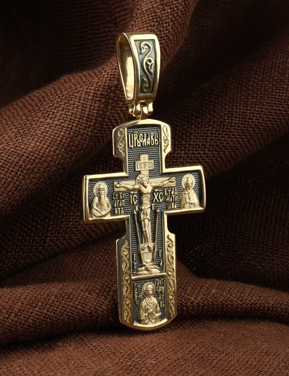 Крест из лимонного золота