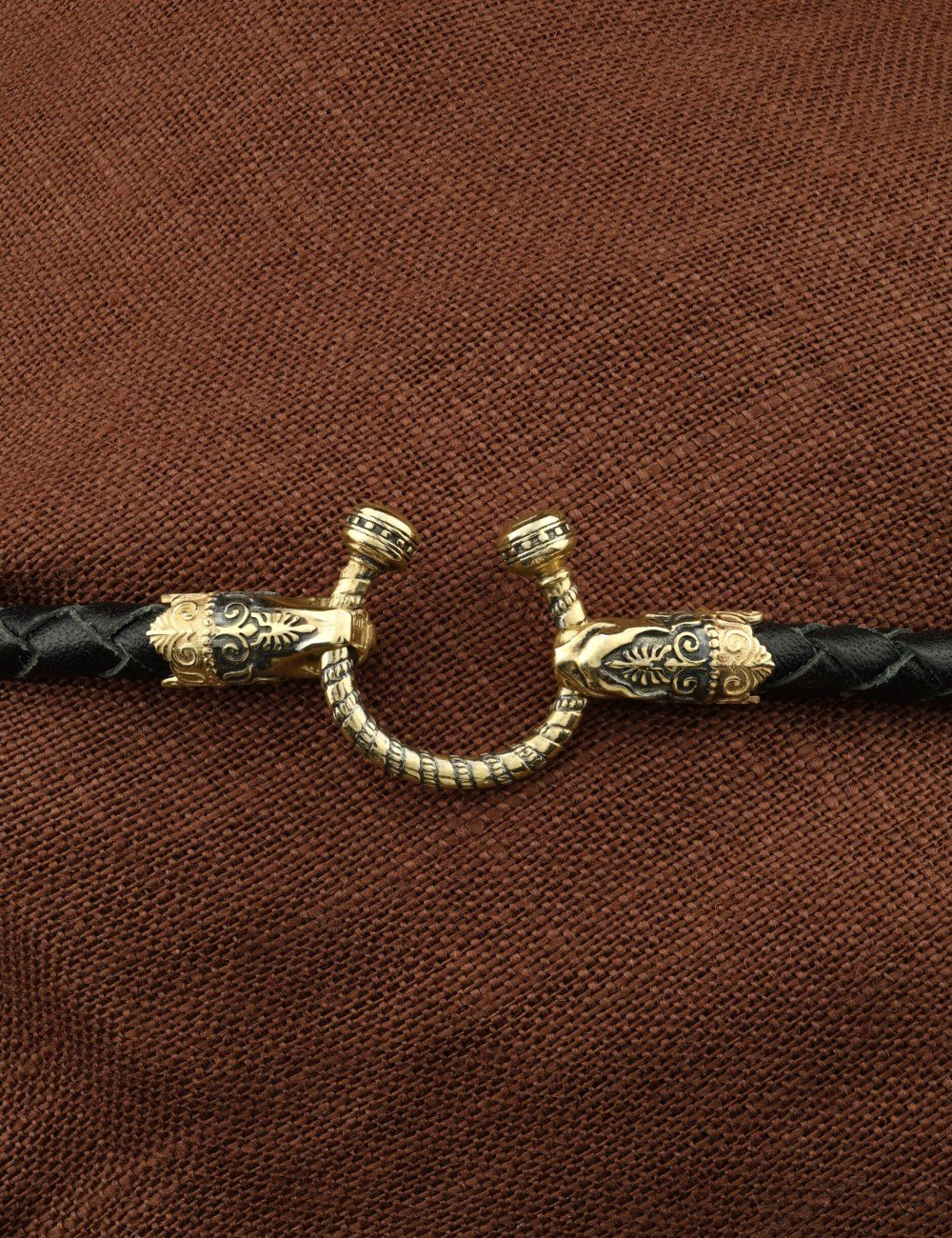 Гайтан из лимонного золота c кожаным шнурком