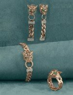 Браслет из золота c бриллиантами и изумрудом