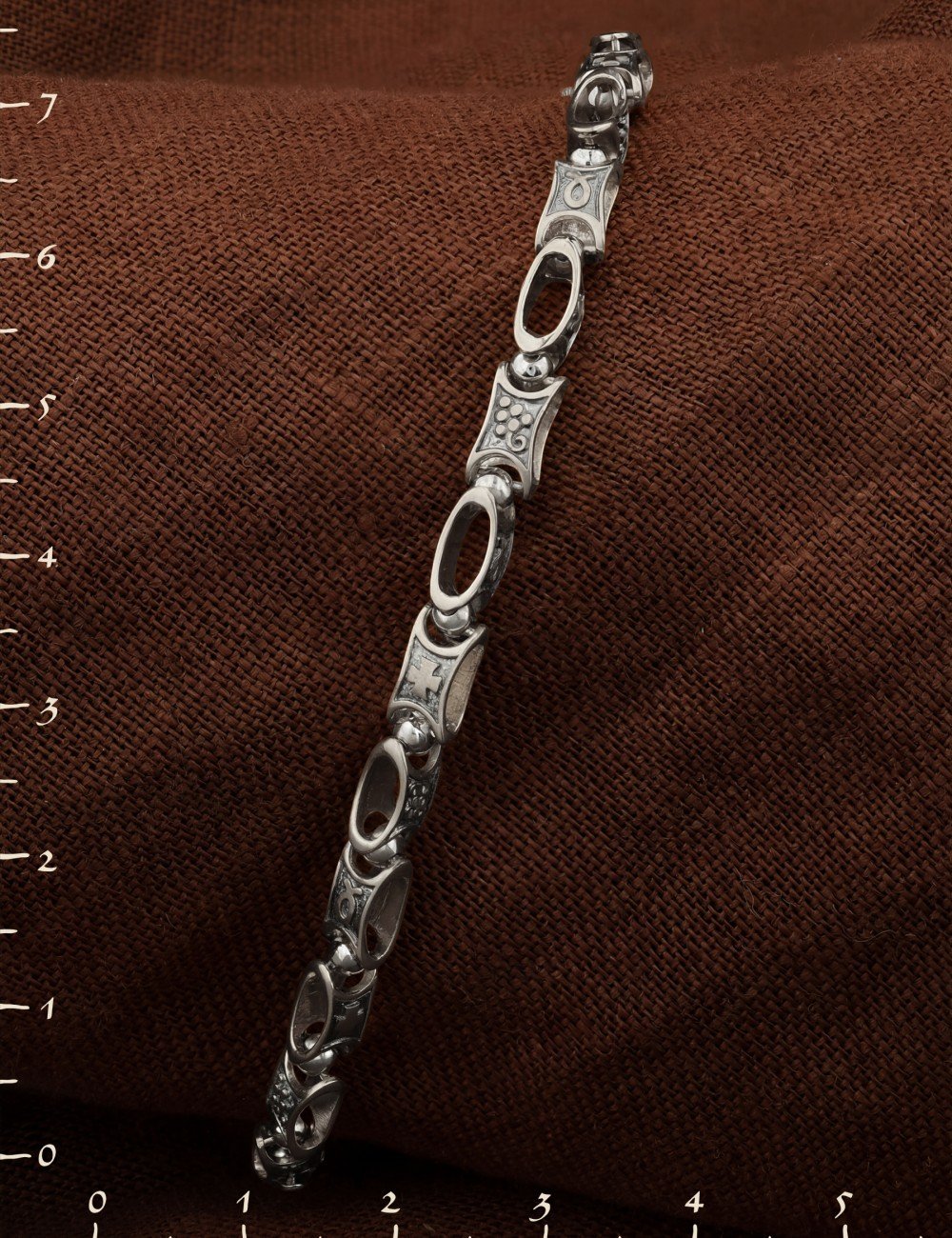 Браслет из белого золота