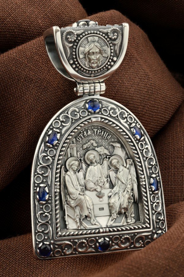 Образок из серебра 925 пробы c сапфиром