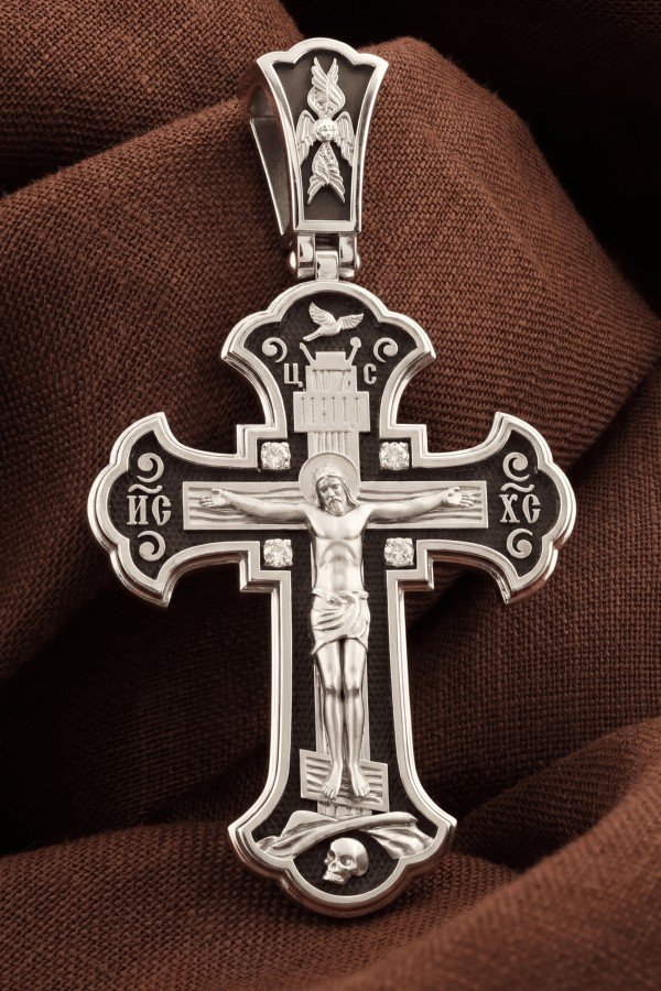 Крест из белого золота c бриллиантами