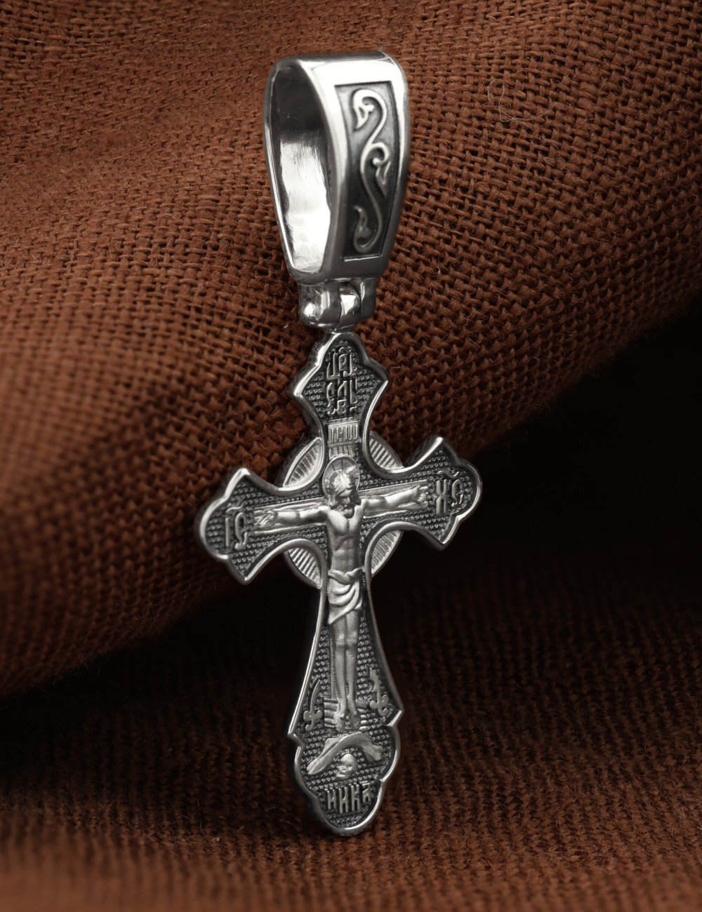 Крест из белого золота